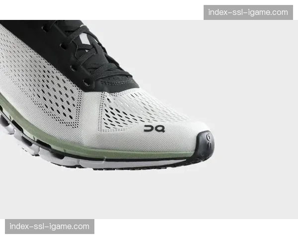 运动品牌发布新款战靴,宣传重点聚焦于“变向灵活性”与“启动速度” 运动品牌发布新款战靴,宣传重点聚焦于“变向灵活性”与“启动速度”