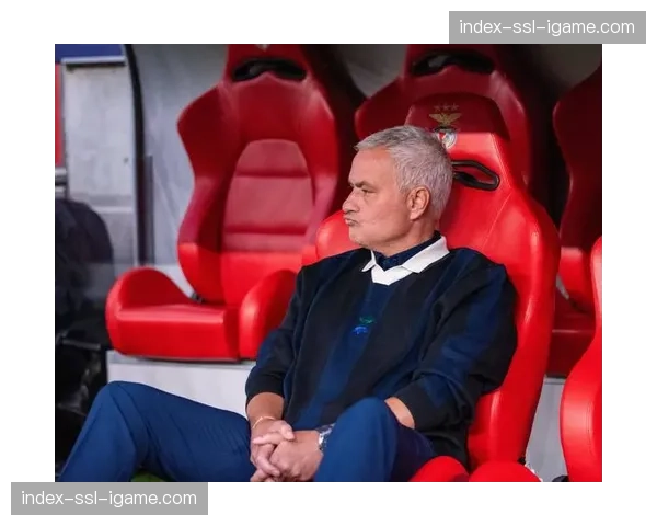 多家媒体:穆里尼奥同意下赛季执教那不勒斯,只待官方宣布 多家媒体:穆里尼奥同意下赛季执教那不勒斯,只待官方宣布