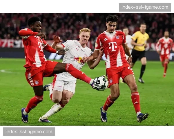 科法内大腿受伤，将缺席德国杯半决赛对阵拜仁